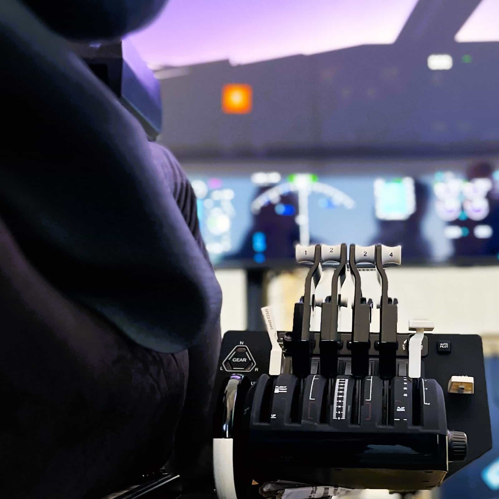 Flight Simulator rental in Berlin Frankfurt. Rent flight simulators for company event turnkey