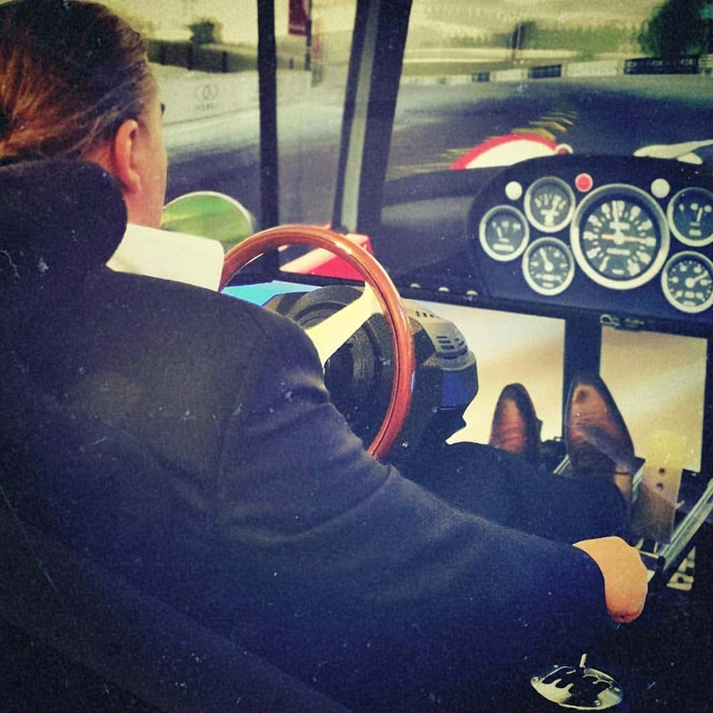 Rent Classic Cars simulator in UK London with delivery. Rental history car simulators experience for company event with delivery in EU