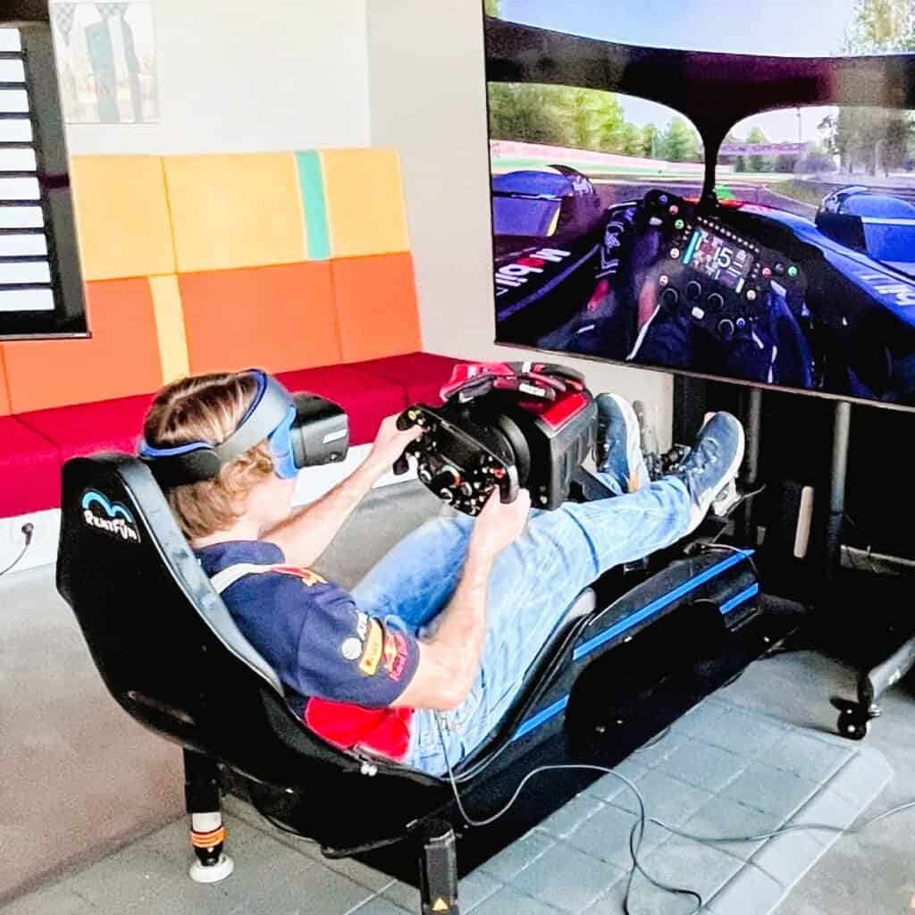 Oracle F1 simulator rental in the Oracle Headquarters in Prague.
